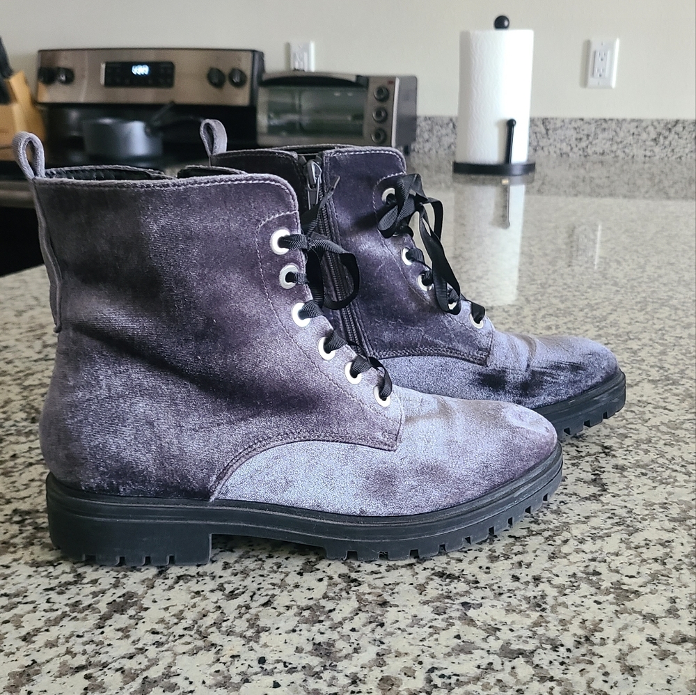 "Mossimo" Gray Velvet Combat Boots - Size 9